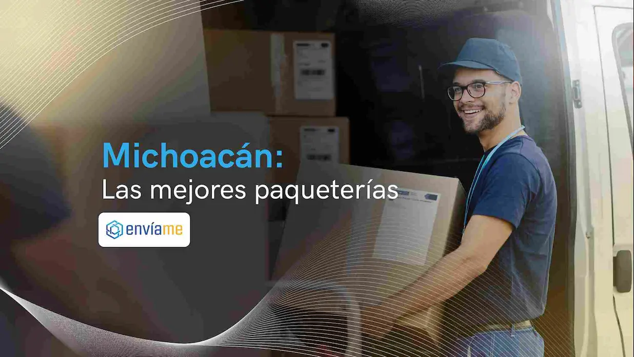 Conductor entregando paquetes en México