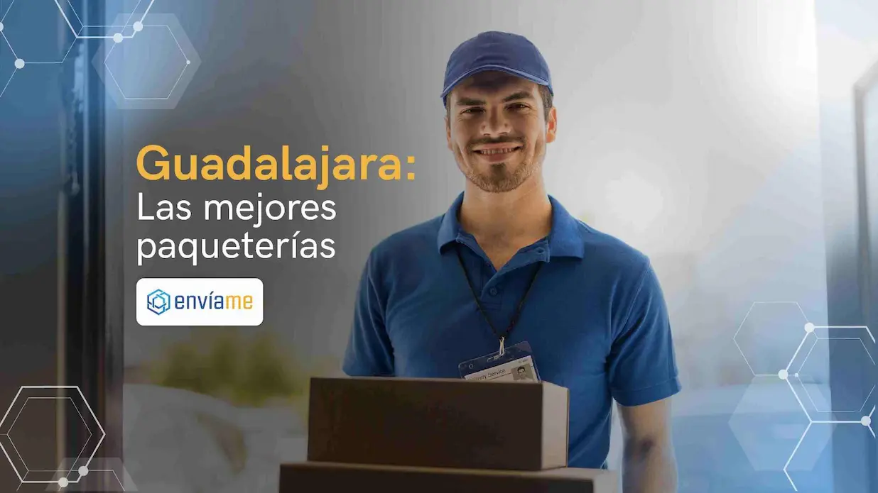 Conductor entregando paquetes en México